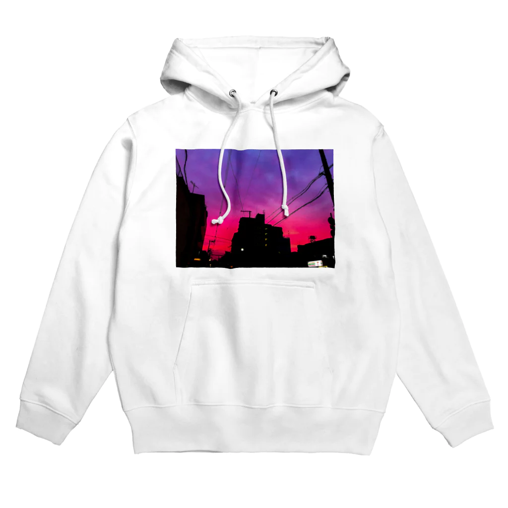 世界中ののしにたい夕焼け Hoodie