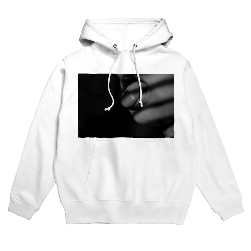 the factory art shopのセルフポートレートシリーズ「ピアス」 Hoodie