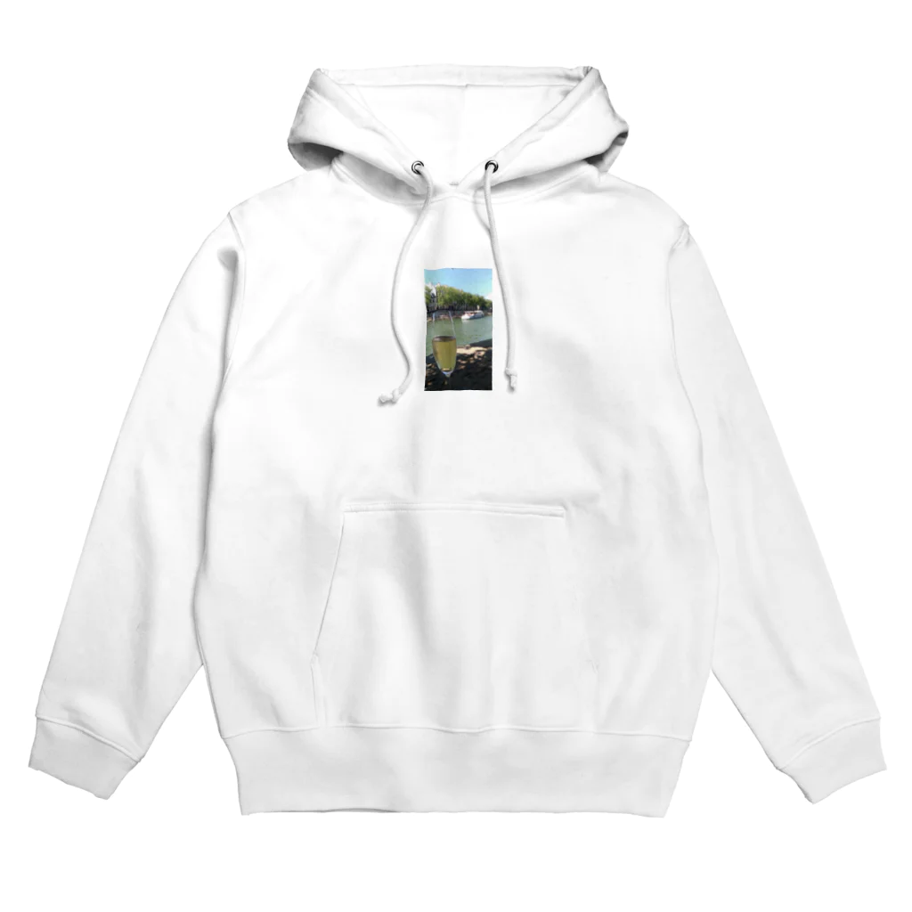 winealienのシャンびより Hoodie