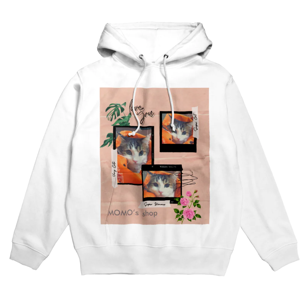 𝙈𝙊𝙈𝙊'𝙨 𝙎𝙝𝙤𝙥のMOMOのレトロなデザイン #03 Hoodie