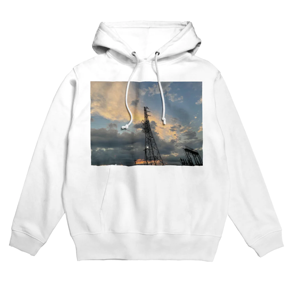 Aki’s design shopの(セール中)Sunset over the tower パーカー