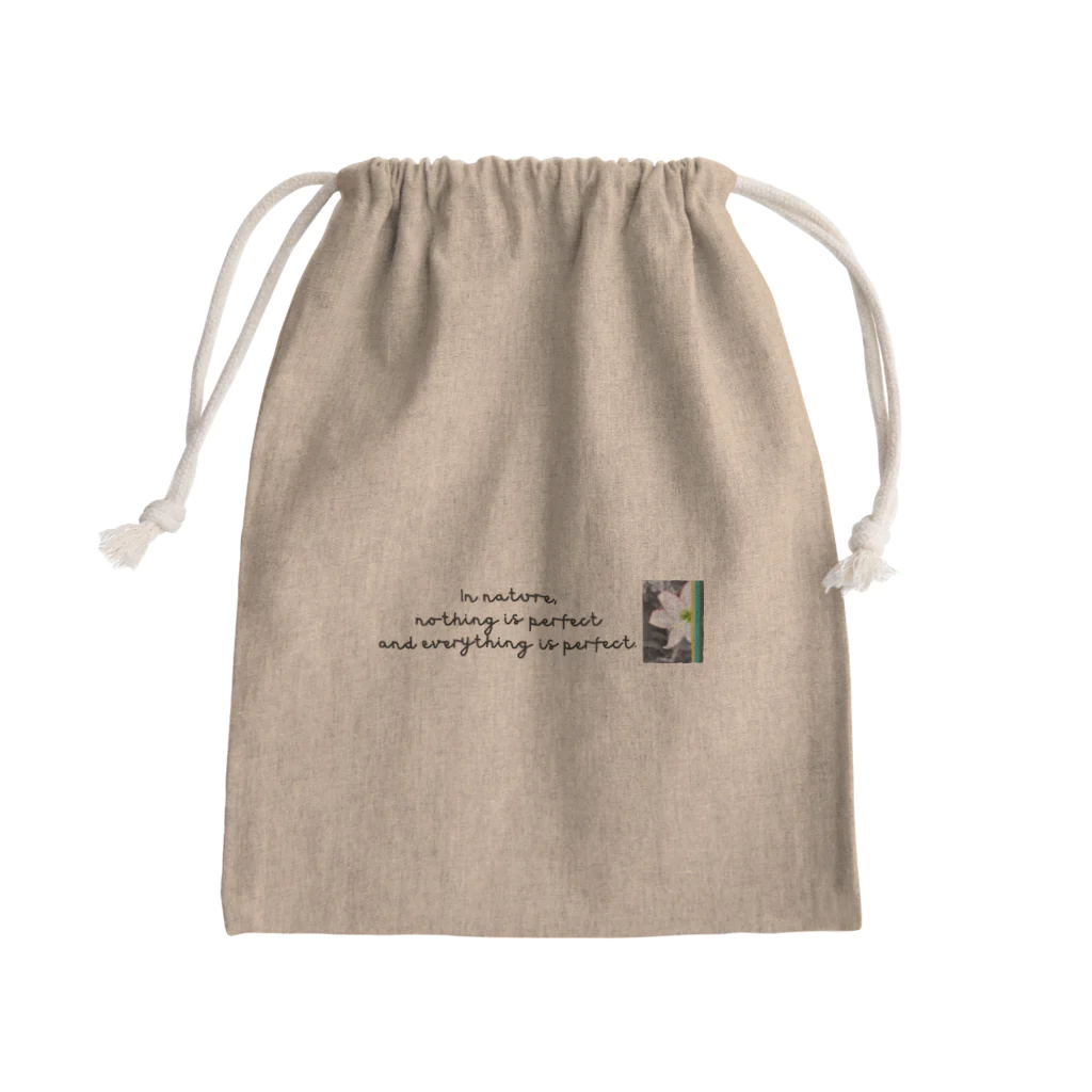 ChicClassic（しっくくらしっく）のお花・In nature,  nothing is perfect  and everything is perfect. Mini Drawstring Bag