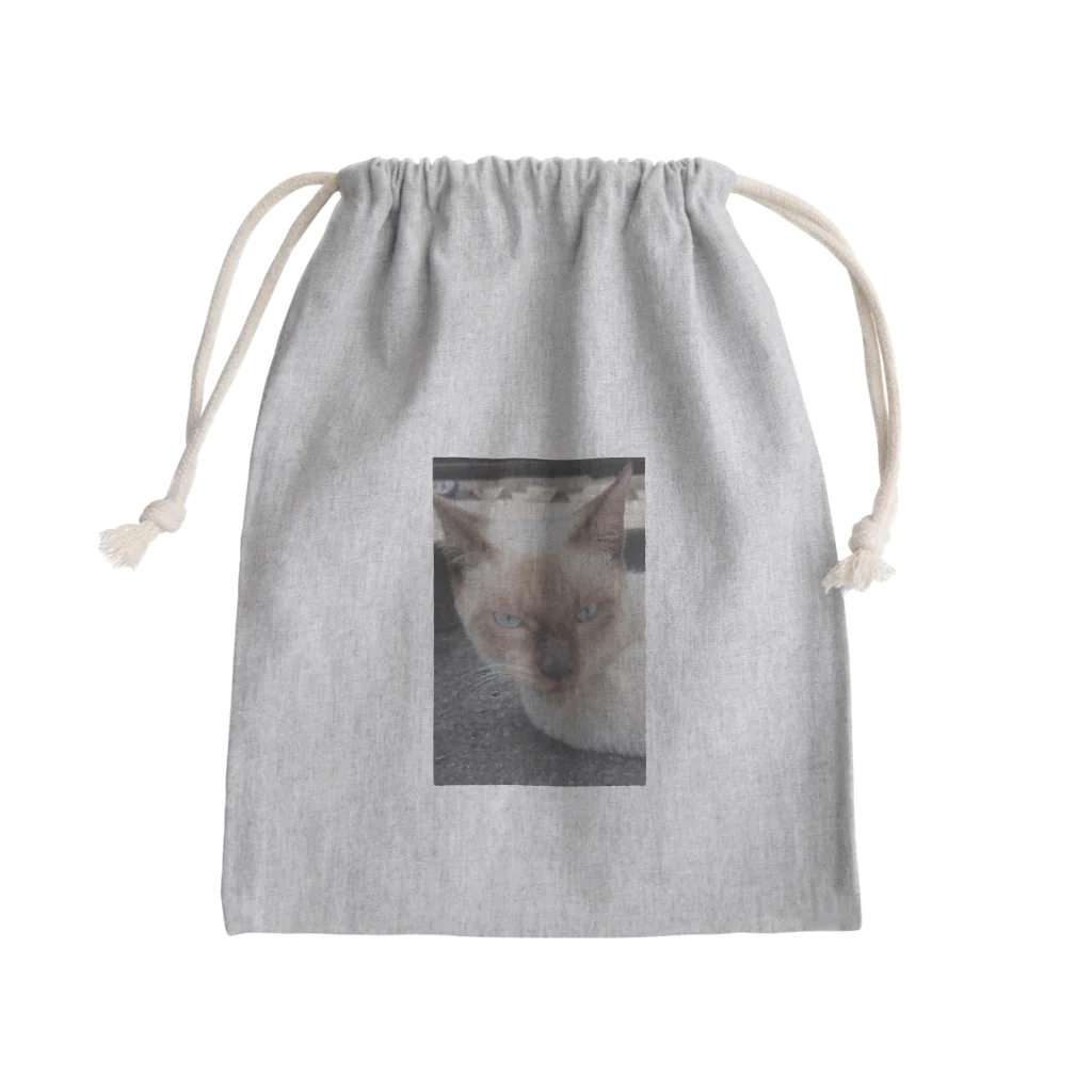 Makoto_Kawano Designの悪そうなのにカワイイ猫ちゃん Mini Drawstring Bag