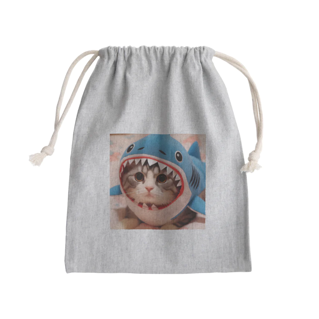 アニマルグッズストア　OPIの鮫の着ぐるみを着た猫 Mini Drawstring Bag