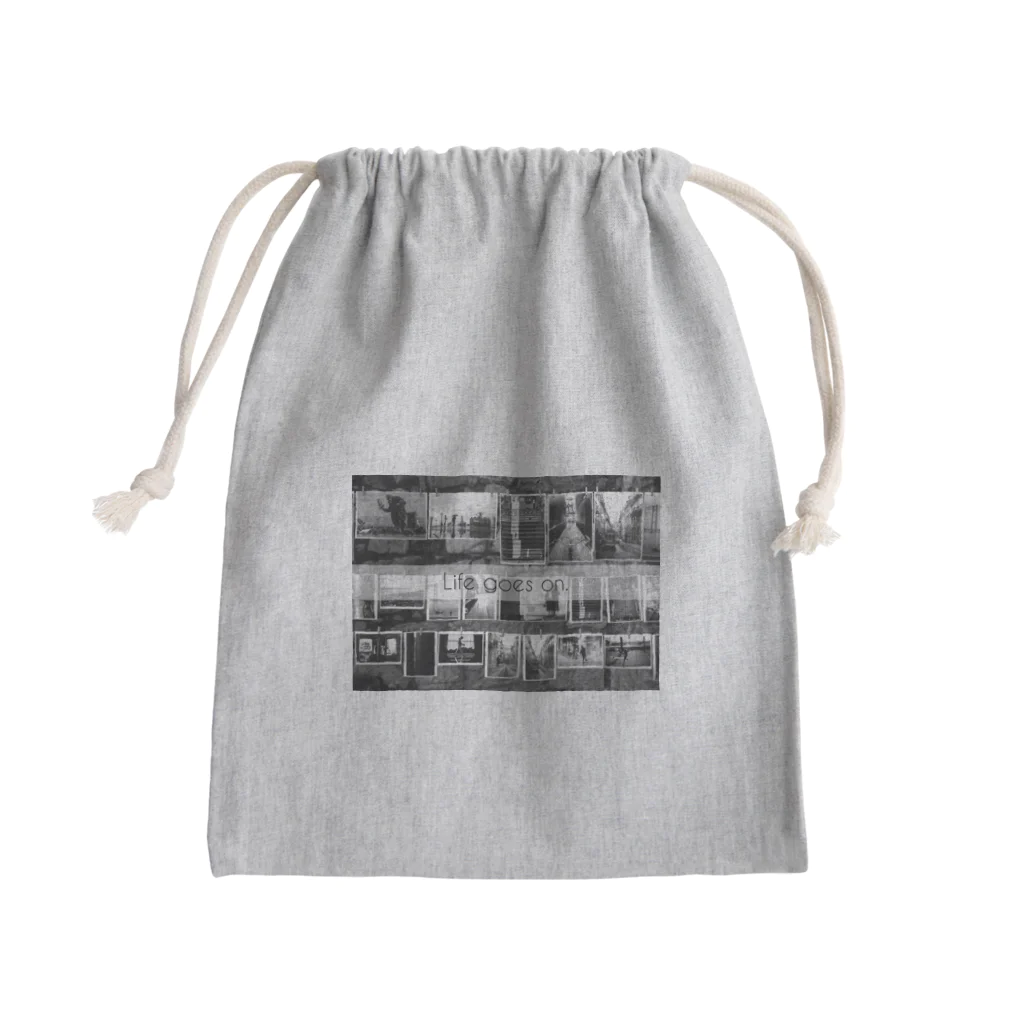 CABINWONDERLANDのLife goes on. Mini Drawstring Bag