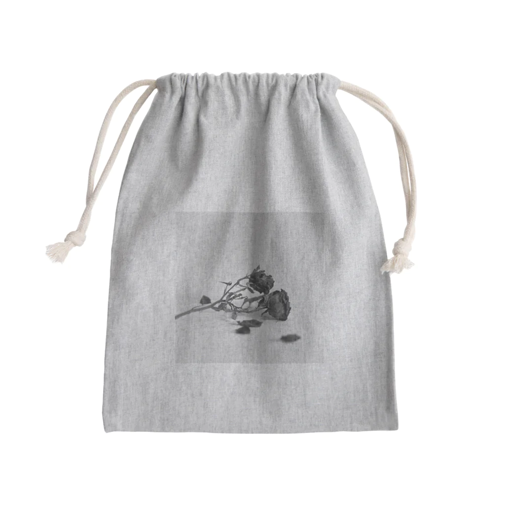 アサリのBlack Rose Mini Drawstring Bag