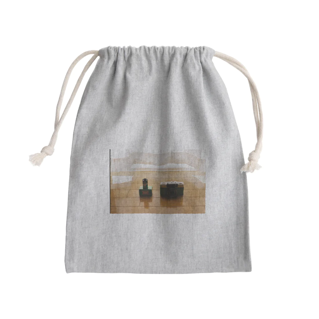 報われたくないの写真を収めるきんちゃく Mini Drawstring Bag