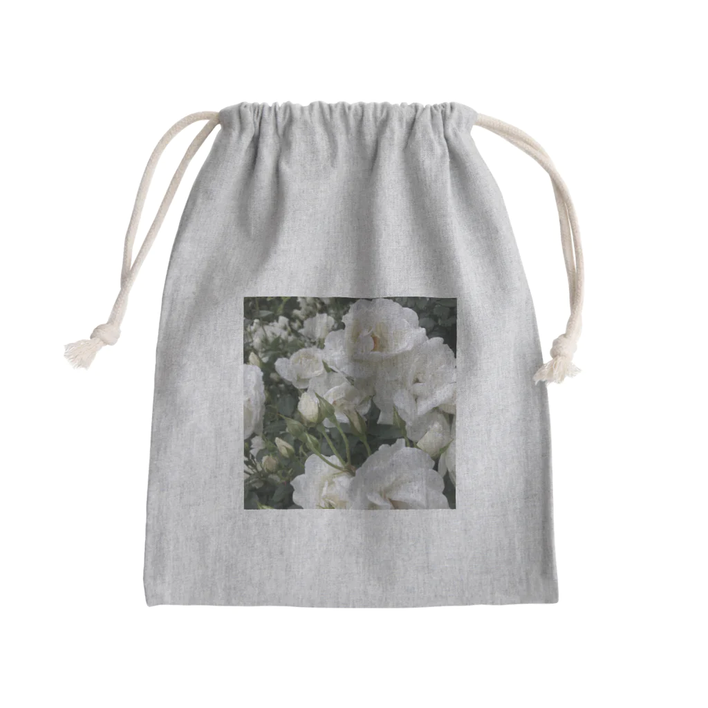 りりぽのお店のWhite Rose Mini Drawstring Bag