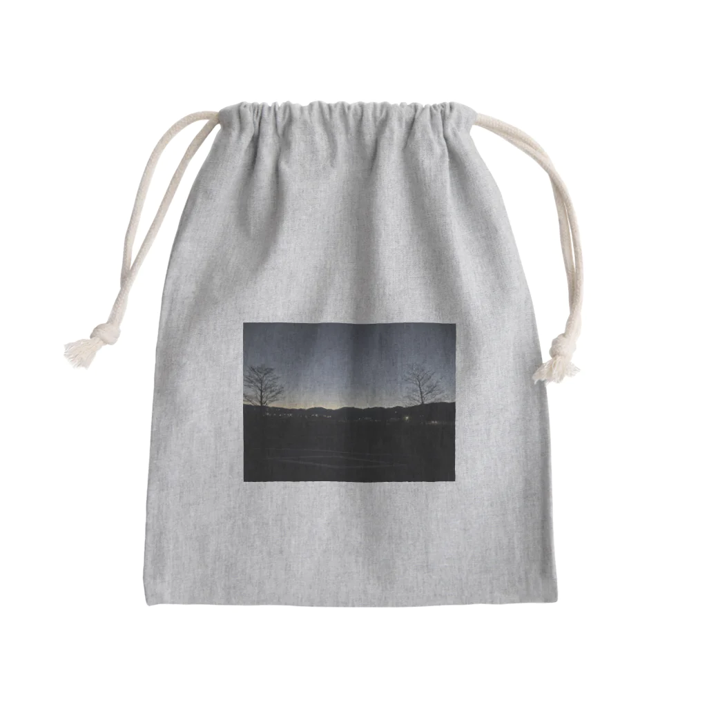 2929gawDesignShop358のEarly winter sunrise Mini Drawstring Bag