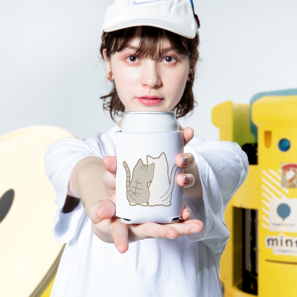 かわいいもののおみせ　いそぎんちゃくの仲良し猫の背中　サバ白&白 Koozie:size