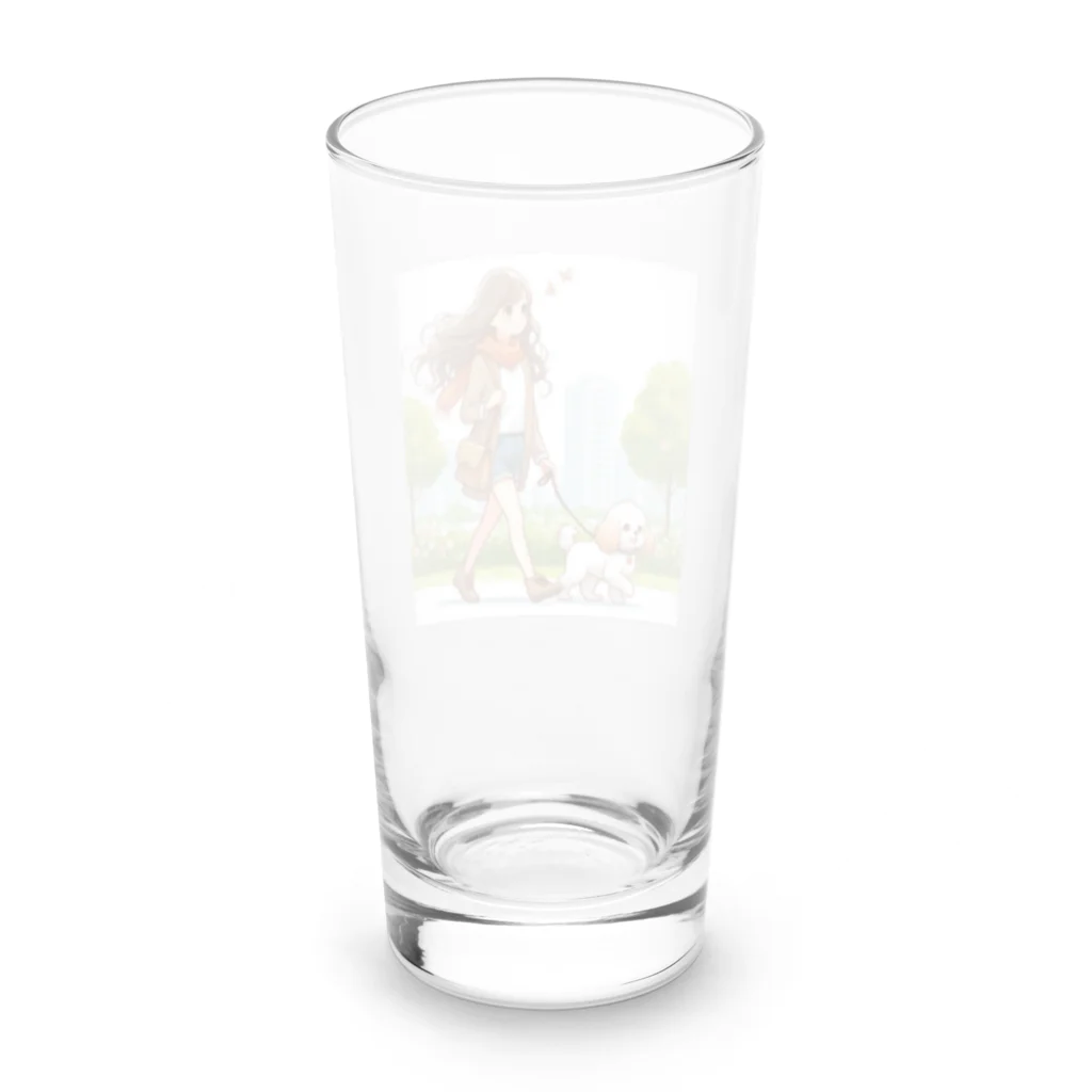 南国のかわいい犬と散歩をする女性 Long Sized Water Glass :back