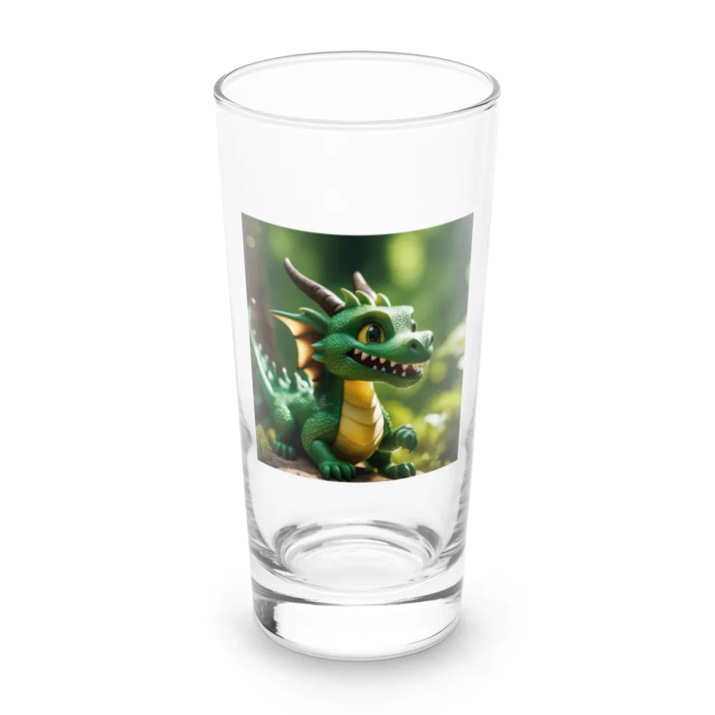 Sunbathingの新緑の森で木漏れ日を浴びて喜んでいる竜 Long Sized Water Glass :front