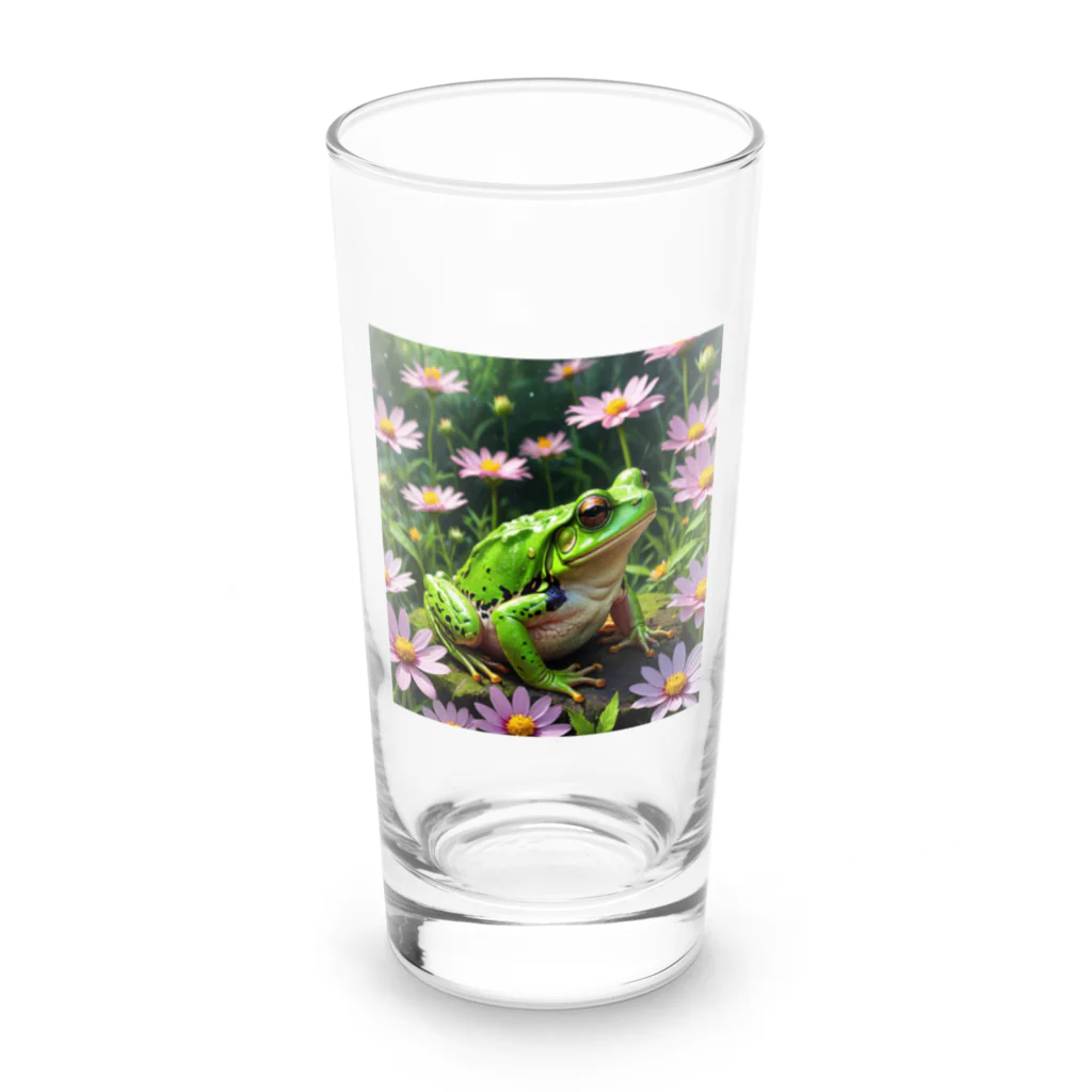 Sunbathingのコスモスの上で休憩するアマガエル Long Sized Water Glass :front