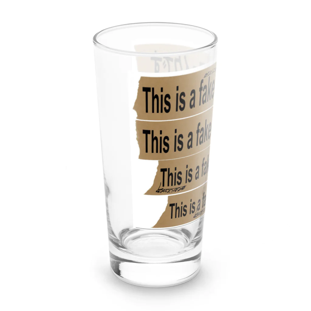 点在する展示空間の『これはフェイクです。』 Long Sized Water Glass :left