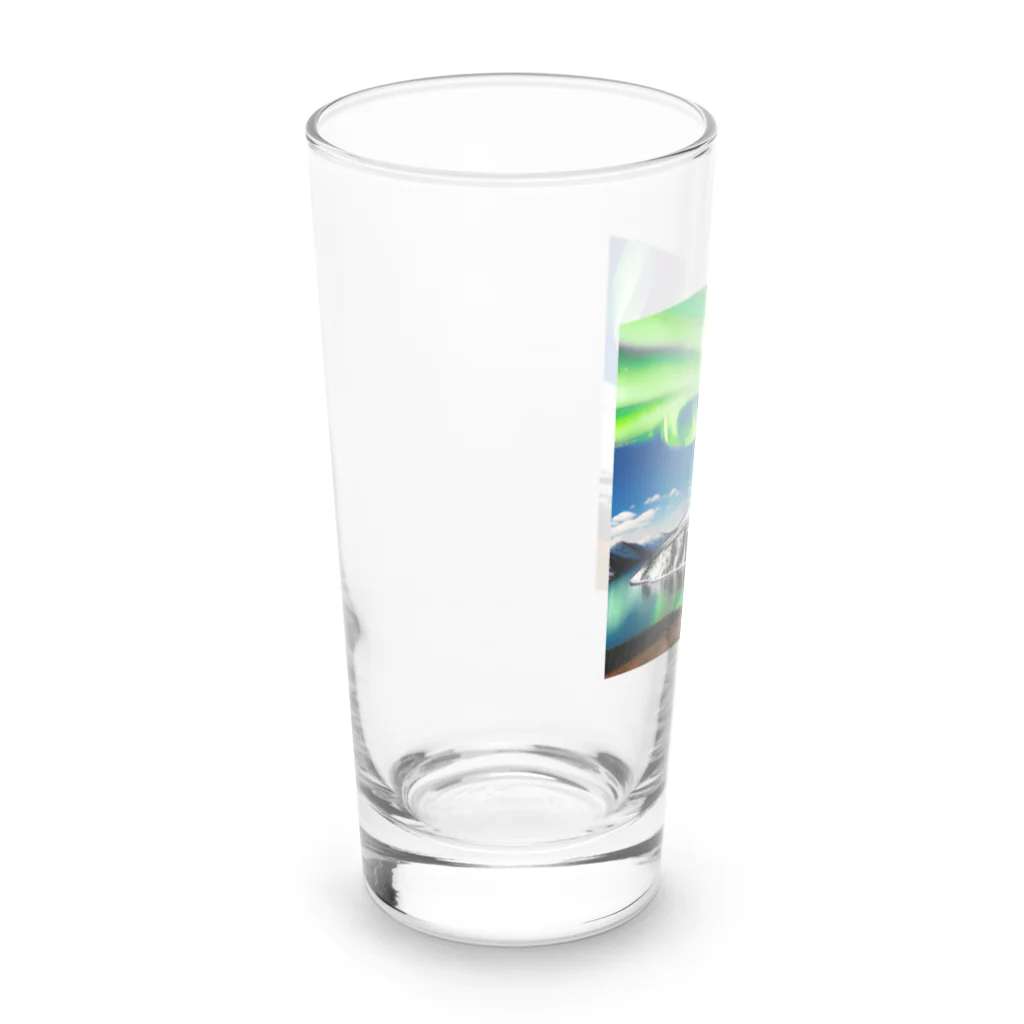 むめみの可愛いアイテムショップ⭐︎の北欧調の自然とオーロラのある景色 Long Sized Water Glass :left