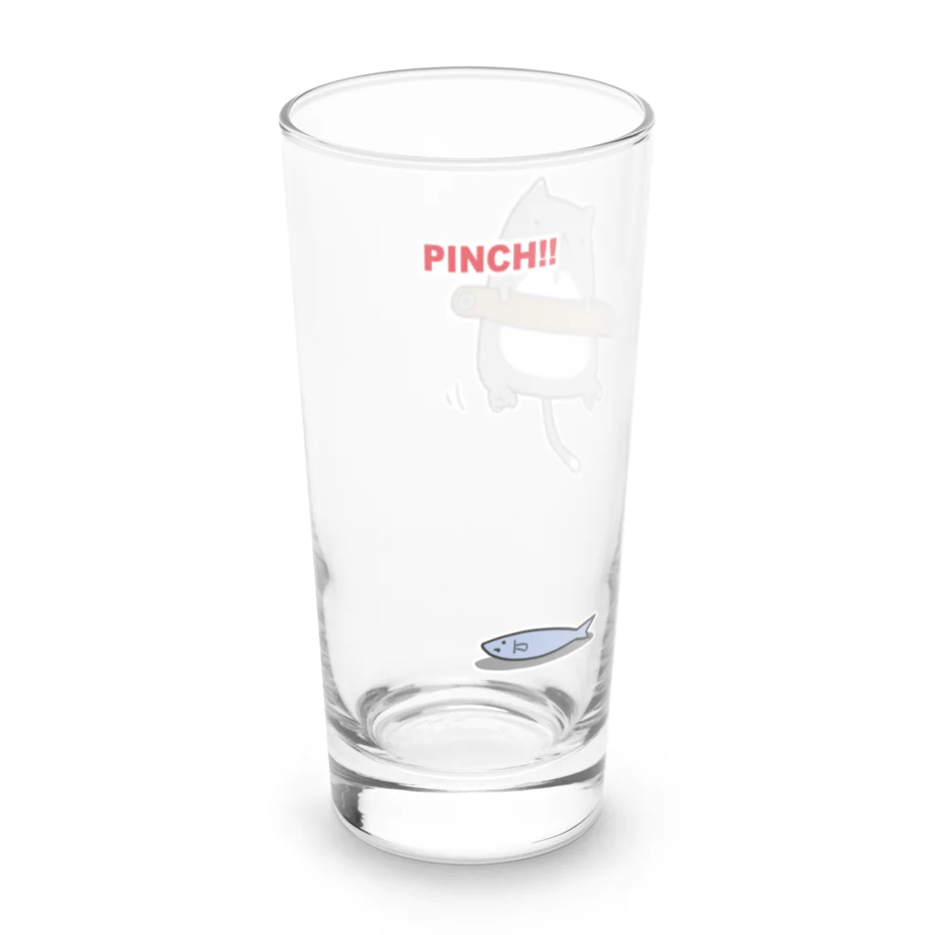 うさやの磔の刑の最中に魚を見つけた猫 Long Sized Water Glass :left