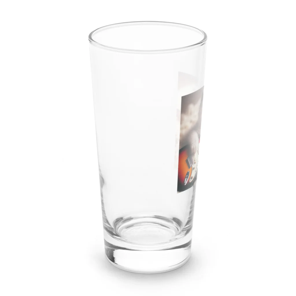 Yuji_Koroのストラトと白い子猫 Long Sized Water Glass :left