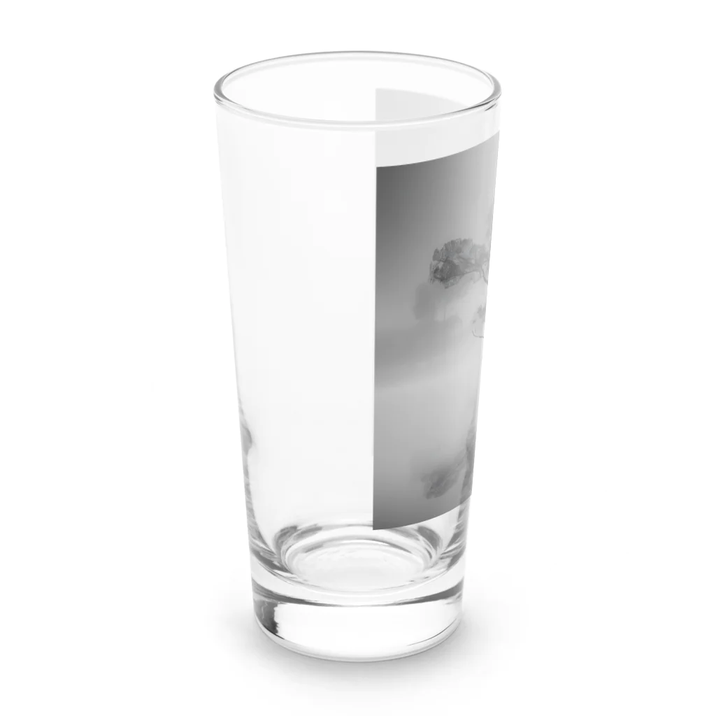 million-mindの朝靄の湖畔に浮かぶ木 Long Sized Water Glass :left