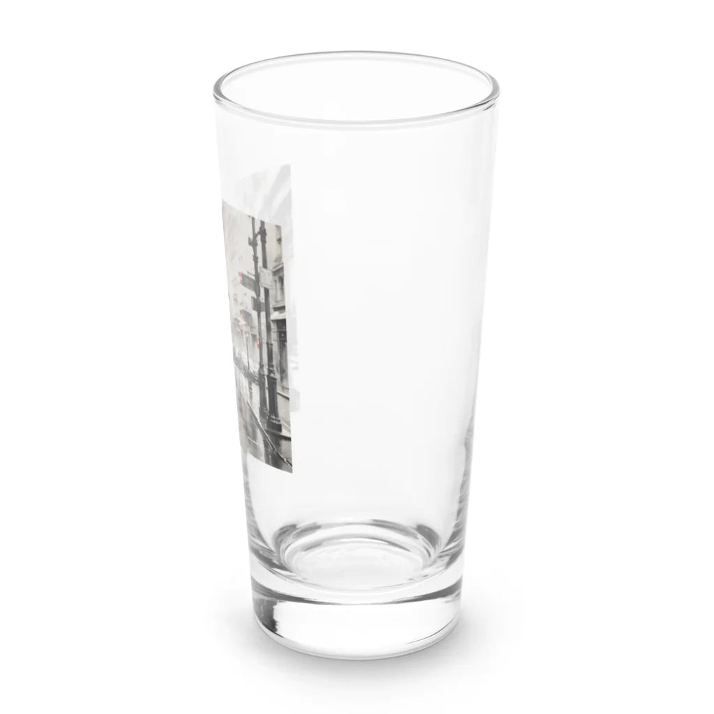 ryouskyの灰色の都会の舗道を歩く紳士 Long Sized Water Glass :right