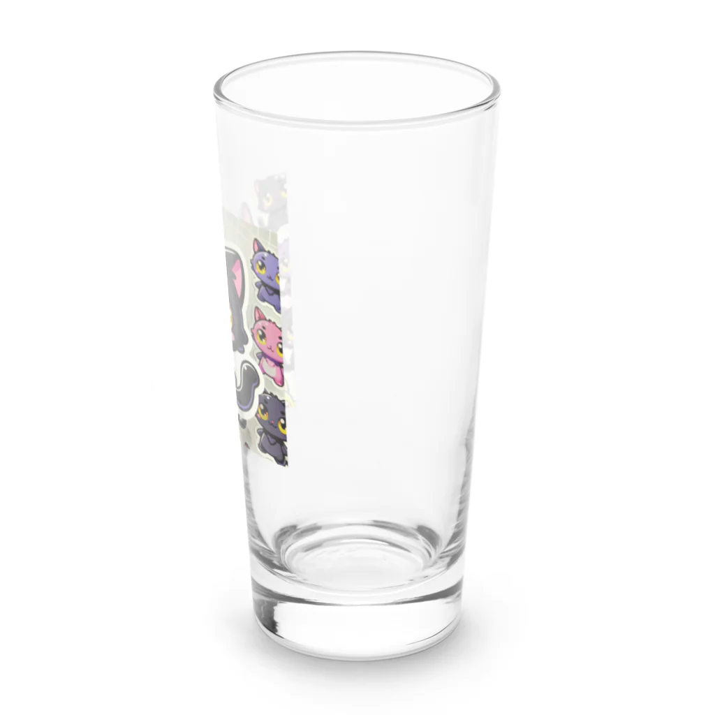 hiiro_catの魅惑の黒猫が、カラフルな背景と調和してかわいさを放つシーン Long Sized Water Glass :right