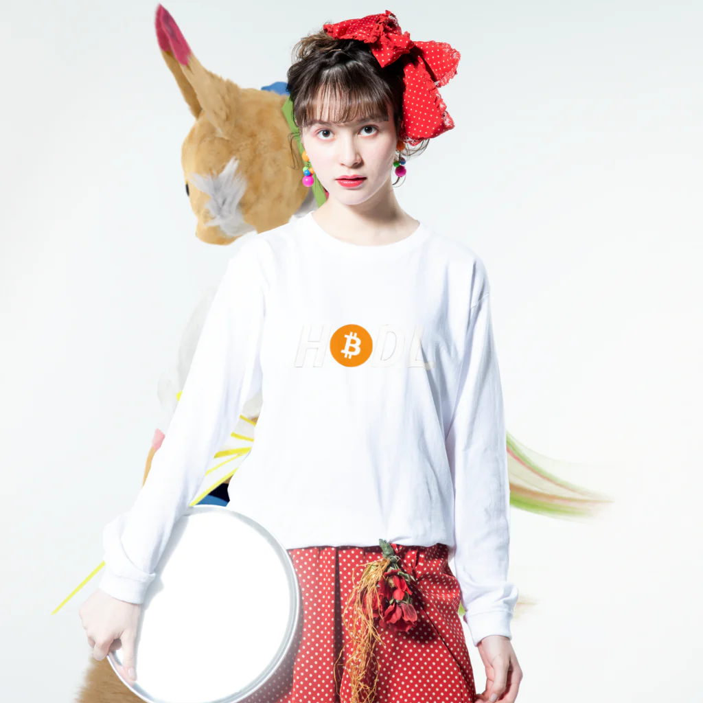 CryptoCurrencyCircleのHODLシリーズ(BTCロゴ) Long Sleeve T-Shirt :model wear (front)