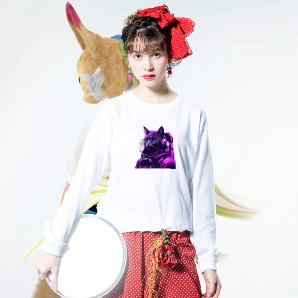 うさみねこの宇宙飛行士ねこ Long Sleeve T-Shirt :model wear (front)