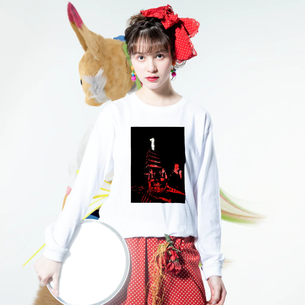 Danke Shoot Coffeeの平氏旗艦「武雷乃祭壇」 Long Sleeve T-Shirt :model wear (front)