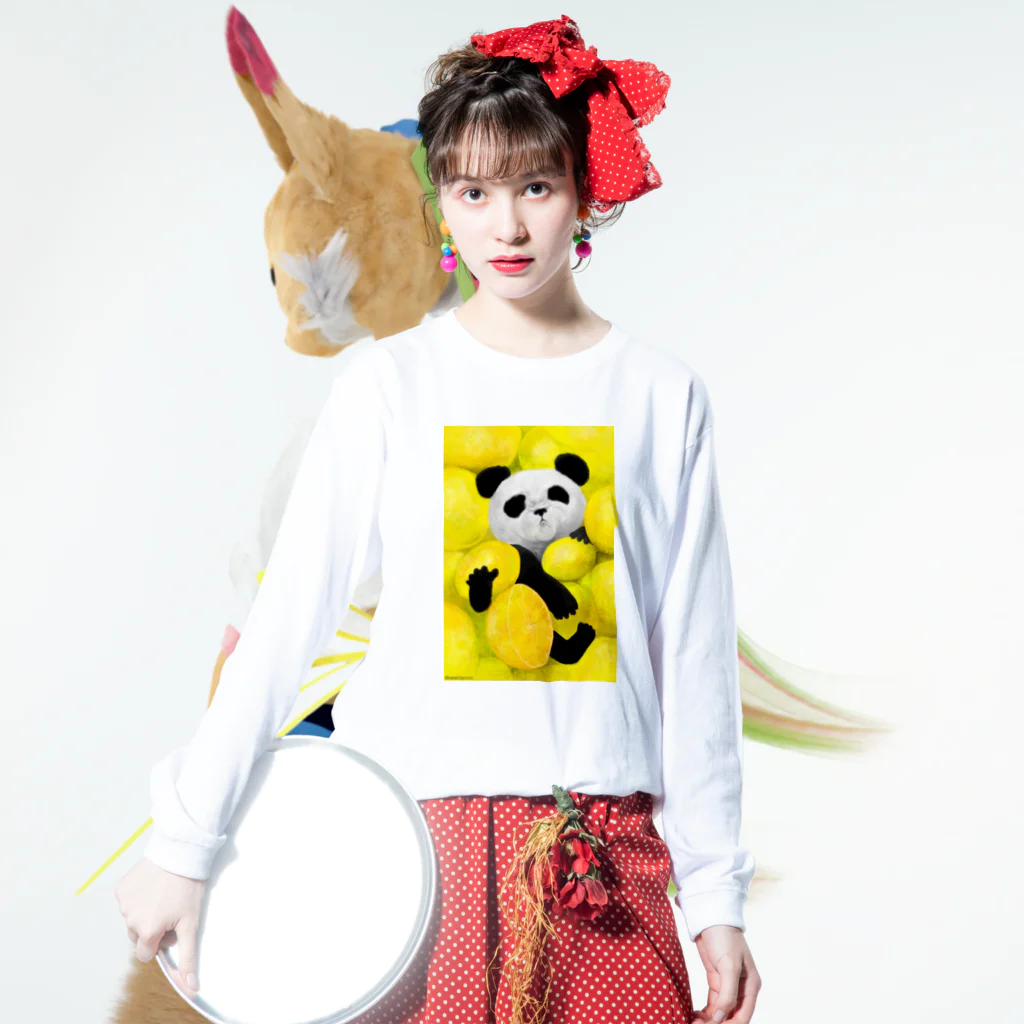 Washiemon and Ai-chan's ShopのPANDA No.3 ロングスリーブTシャツの着用イメージ(表面)