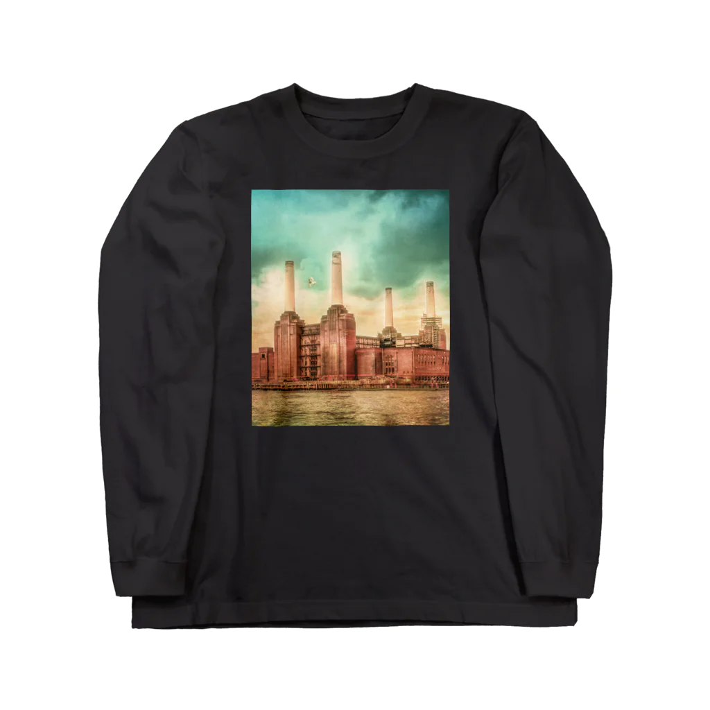 fuji_dogのFlying Fuji in London Sky <ロンドンの空を泳ぐふじドッグ> Long Sleeve T-Shirt