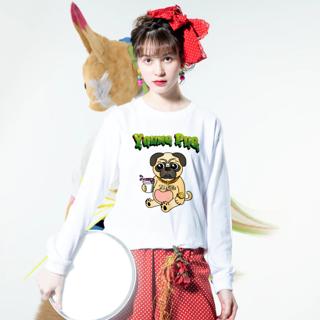 VS worldのYOUNG PUG Long Sleeve T-Shirt :model wear (front)