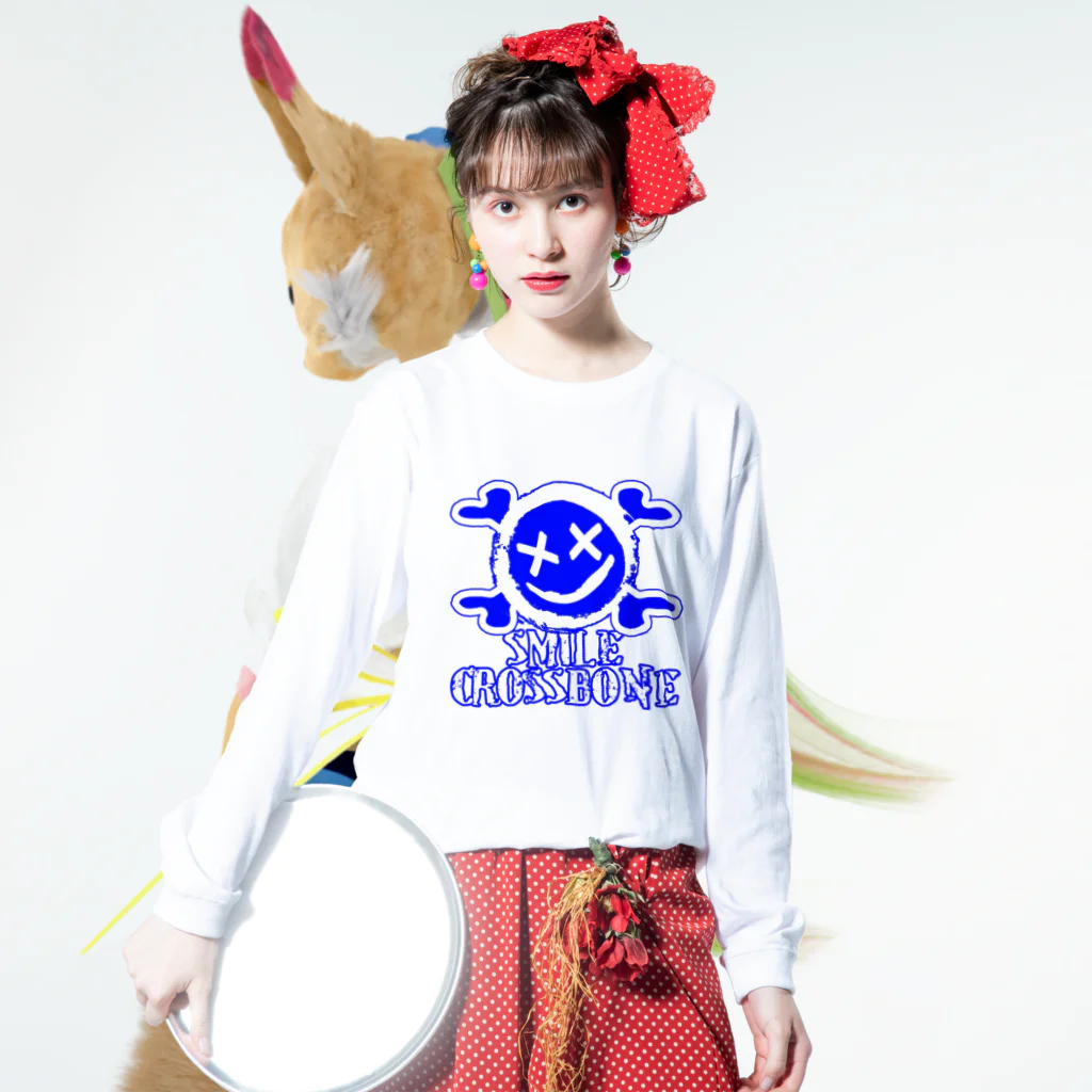 Ａ’ｚｗｏｒｋＳのニコちゃんクロスボーン BLU Long Sleeve T-Shirt :model wear (front)