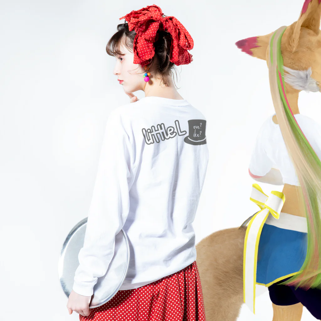 きくん家のアパレルのlittle L Backロゴ Long Sleeve T-Shirt :model wear (back, sleeve)