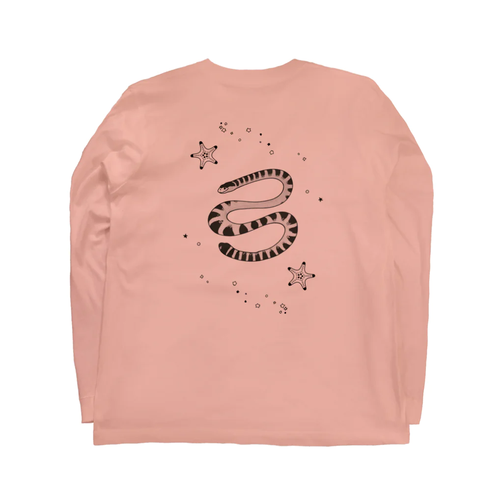 8m【アトリエvesii】のクロボシウミヘビと星々 Long Sleeve T-Shirt :back