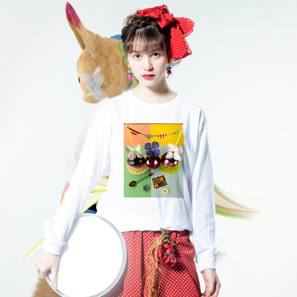 deuxcafeの紫玉ねぎちゃんたちの女子会 ロングスリーブTシャツの着用イメージ(表面)