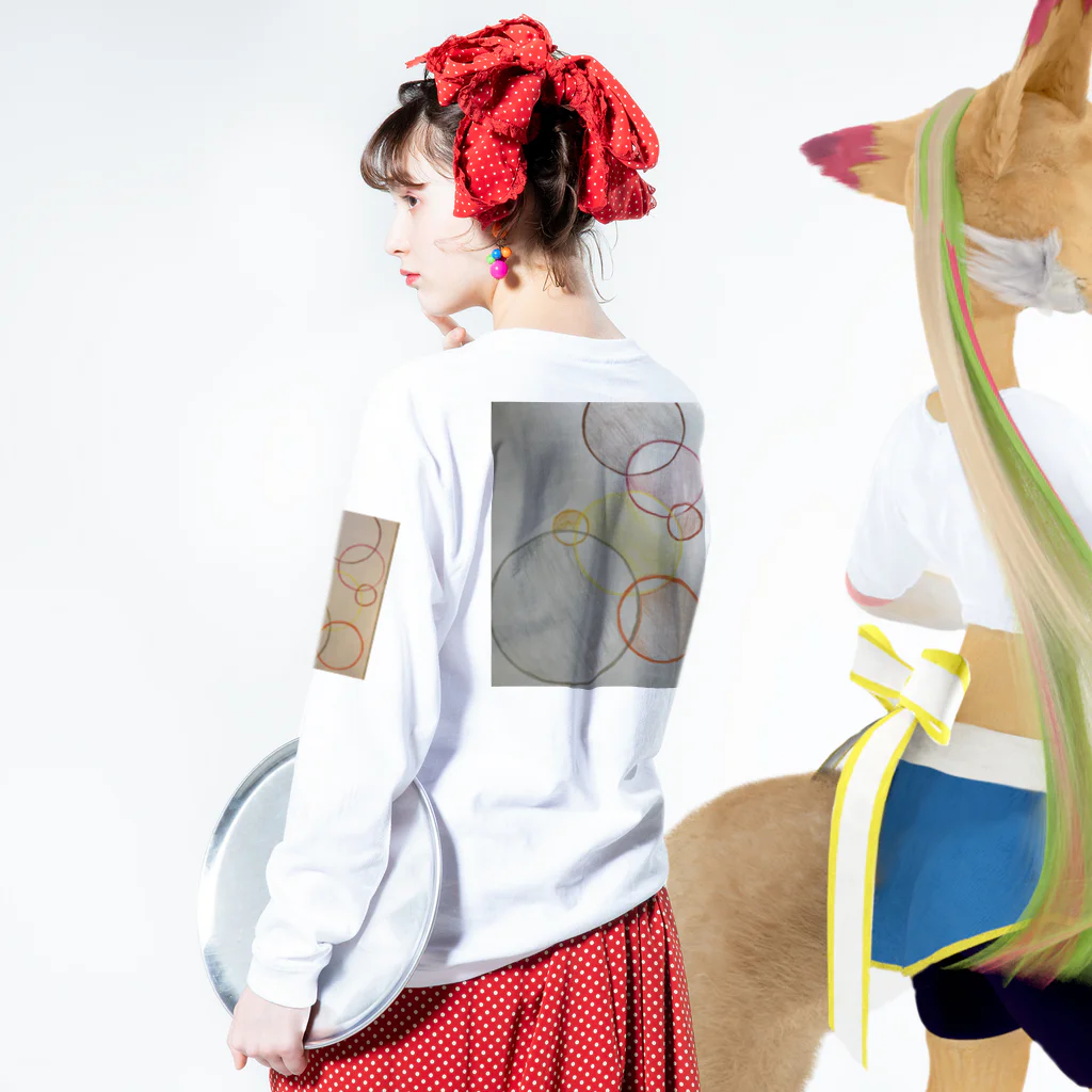 fuyunoの円シリーズ2 ロングスリーブTシャツの着用イメージ(裏面・袖部分)