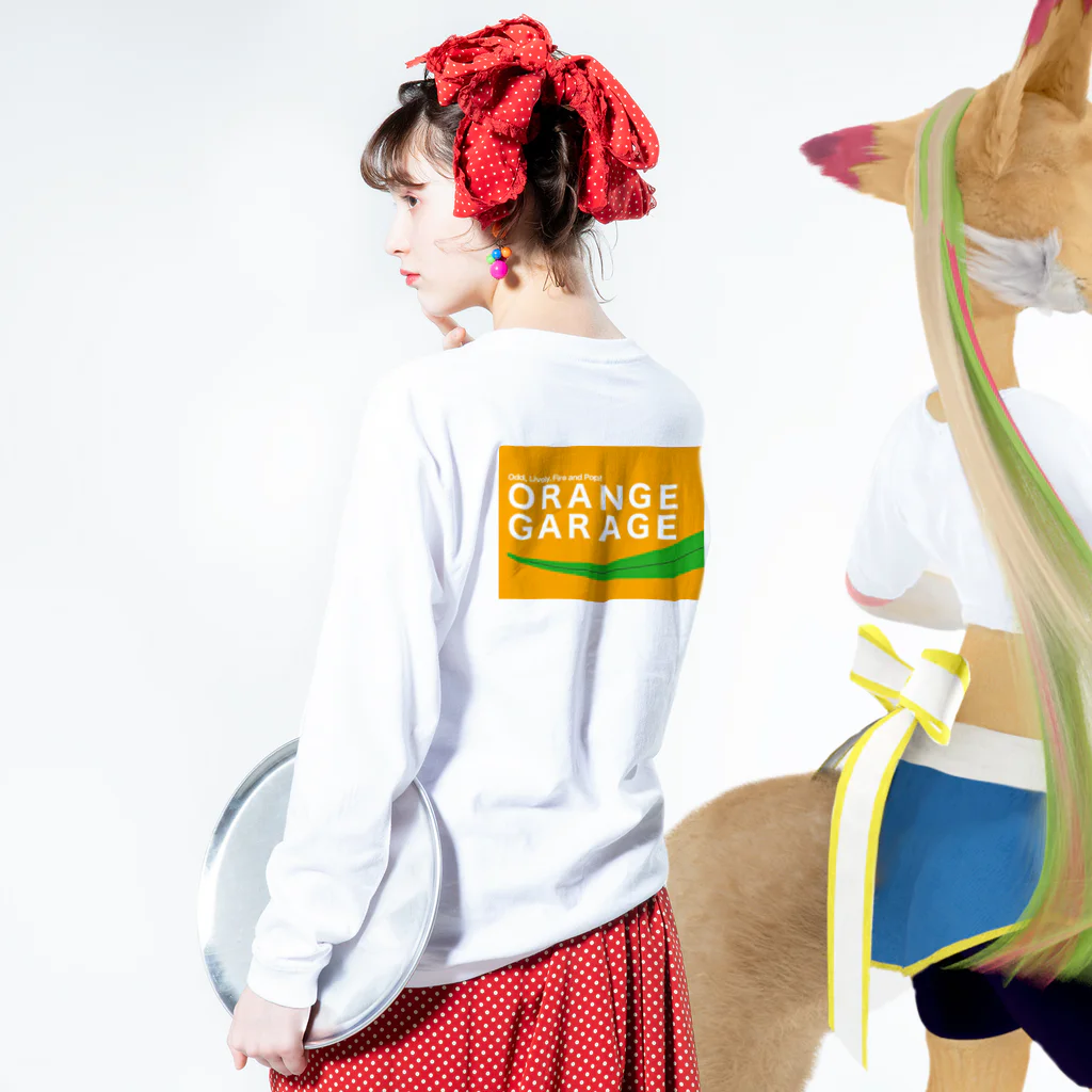 オレンジガレージのオレンジガレージ(透過ロゴ) Long Sleeve T-Shirt :model wear (back, sleeve)