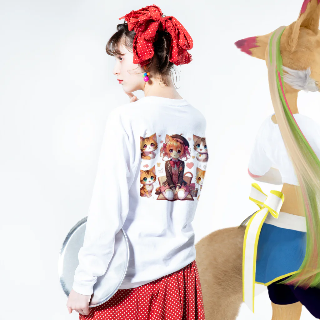 ウツボちゃんの大好きな猫に囲まれて Long Sleeve T-Shirt :model wear (back, sleeve)