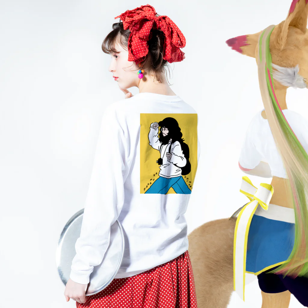＃なかむらしんたろうを拡張する展示のサンレモ ロングスリーブTシャツの着用イメージ(裏面・袖部分)