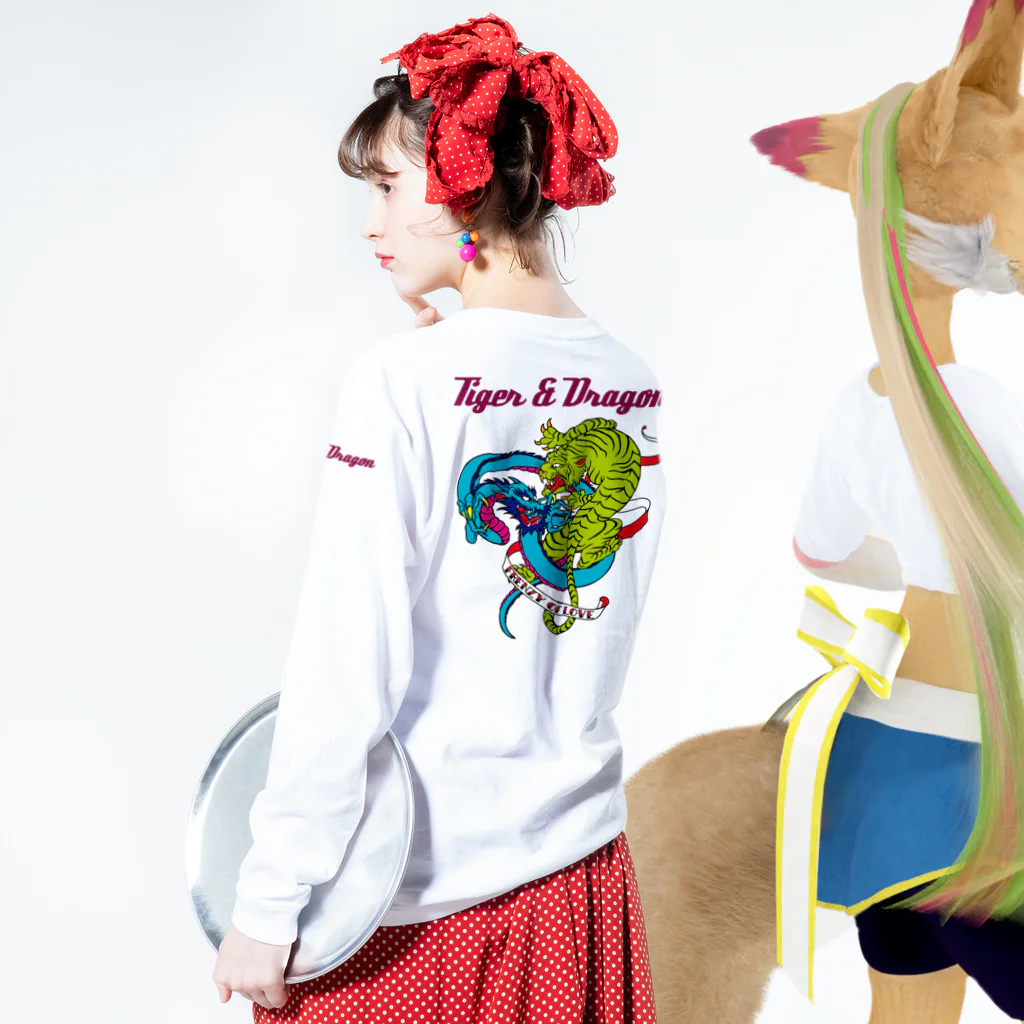 JOKERS FACTORYのTIGER ＆ DRAGON Long Sleeve T-Shirt :model wear (back, sleeve)