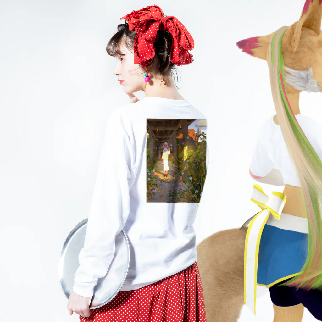 H.MIZUTAMARIのふとした瞬間の綺麗 ロングスリーブTシャツの着用イメージ(裏面・袖部分)