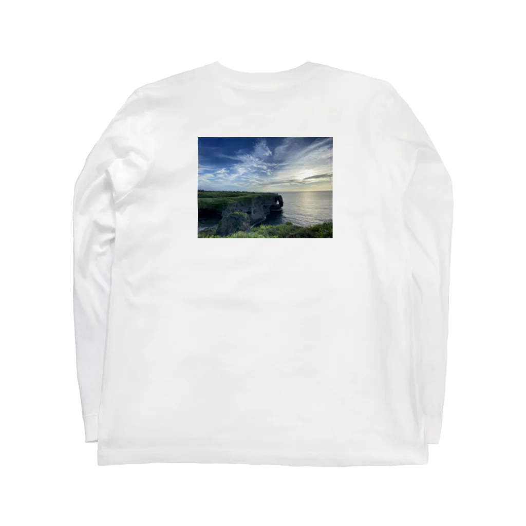 oki_sceneryのおーえす青文字写真付き万座毛 Long Sleeve T-Shirt :back