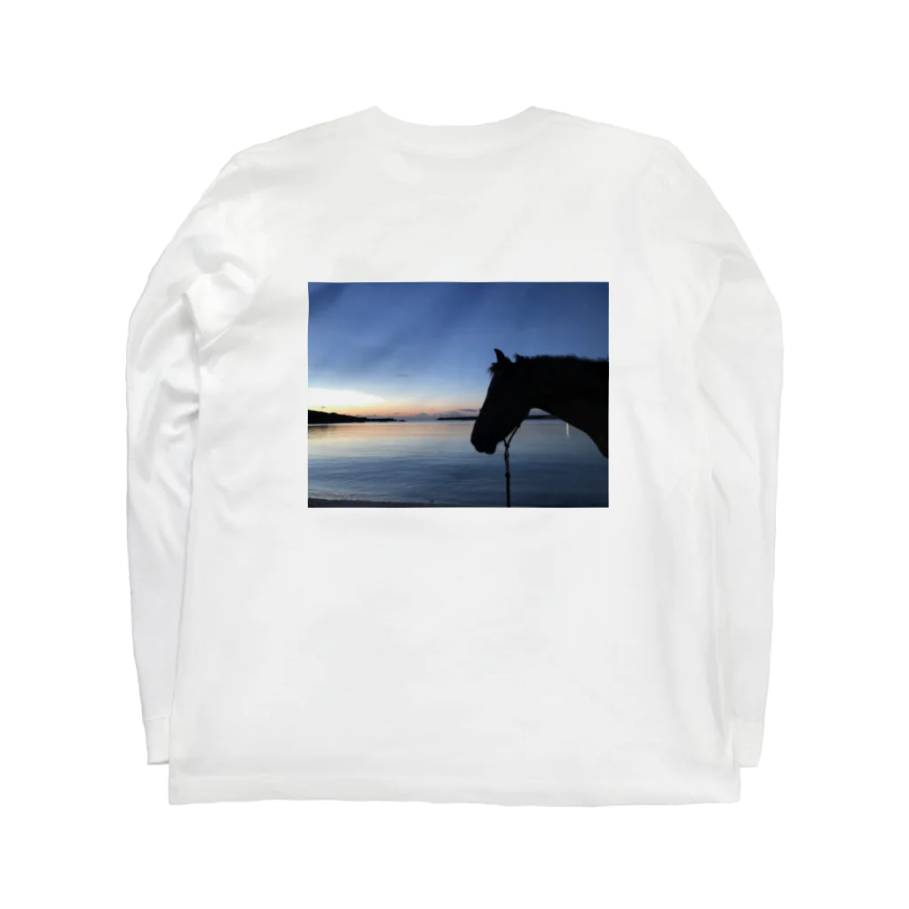 んま小屋 Zumiの夕暮れの馬 Long Sleeve T-Shirt :back