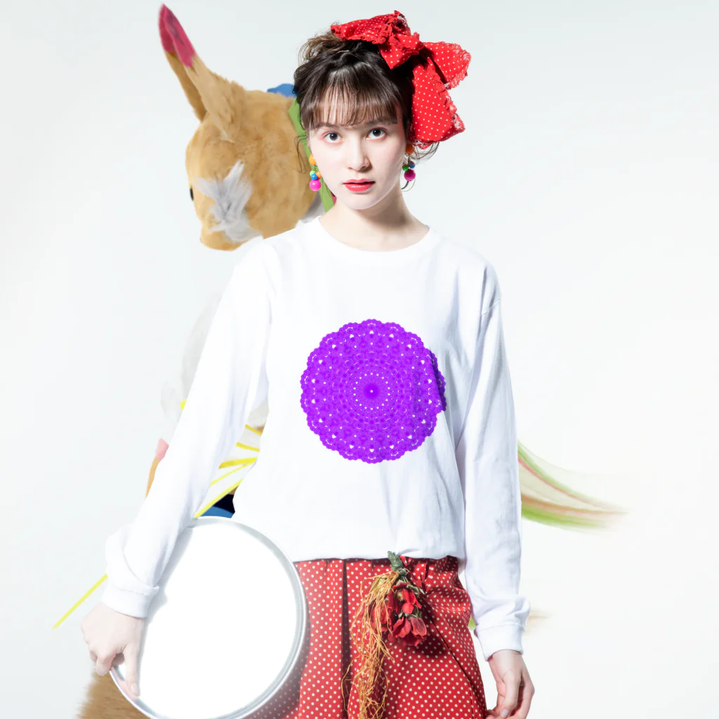 ひまわりの雪の華④パープル Long Sleeve T-Shirt :model wear (front)