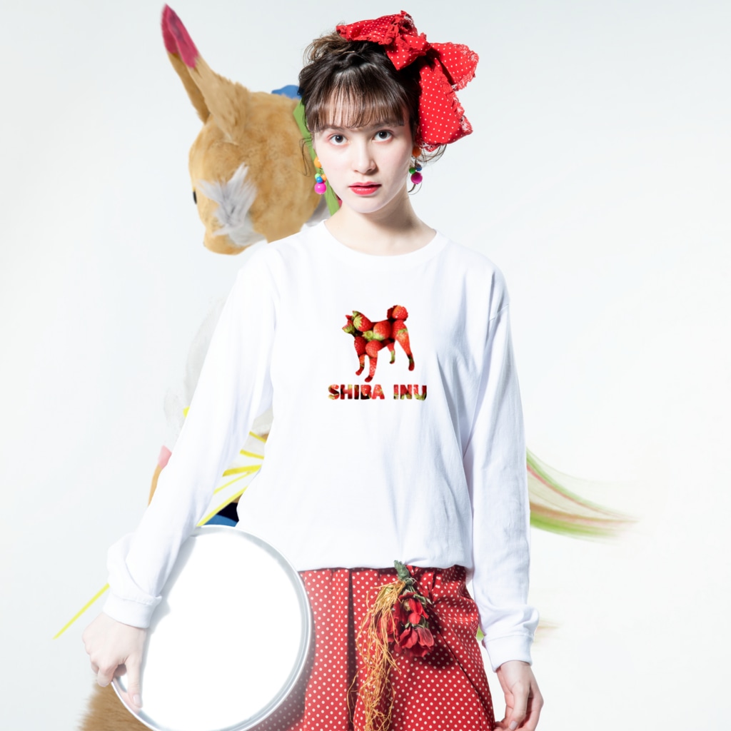 onehappinessのいちご　柴犬 Long Sleeve T-Shirt :model wear (front)