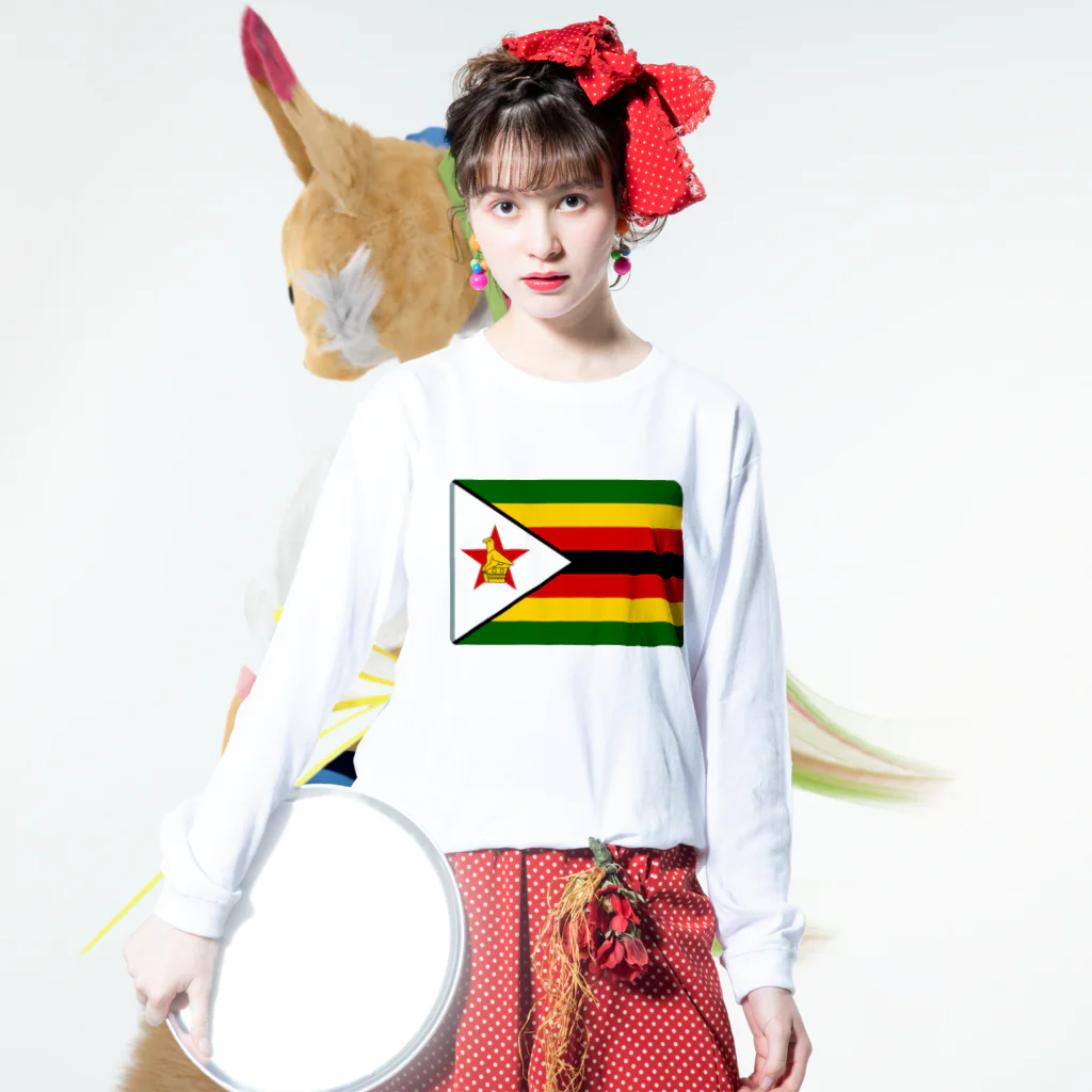 お絵かき屋さんのジンバブエの国旗 ロングスリーブTシャツの着用イメージ(表面)