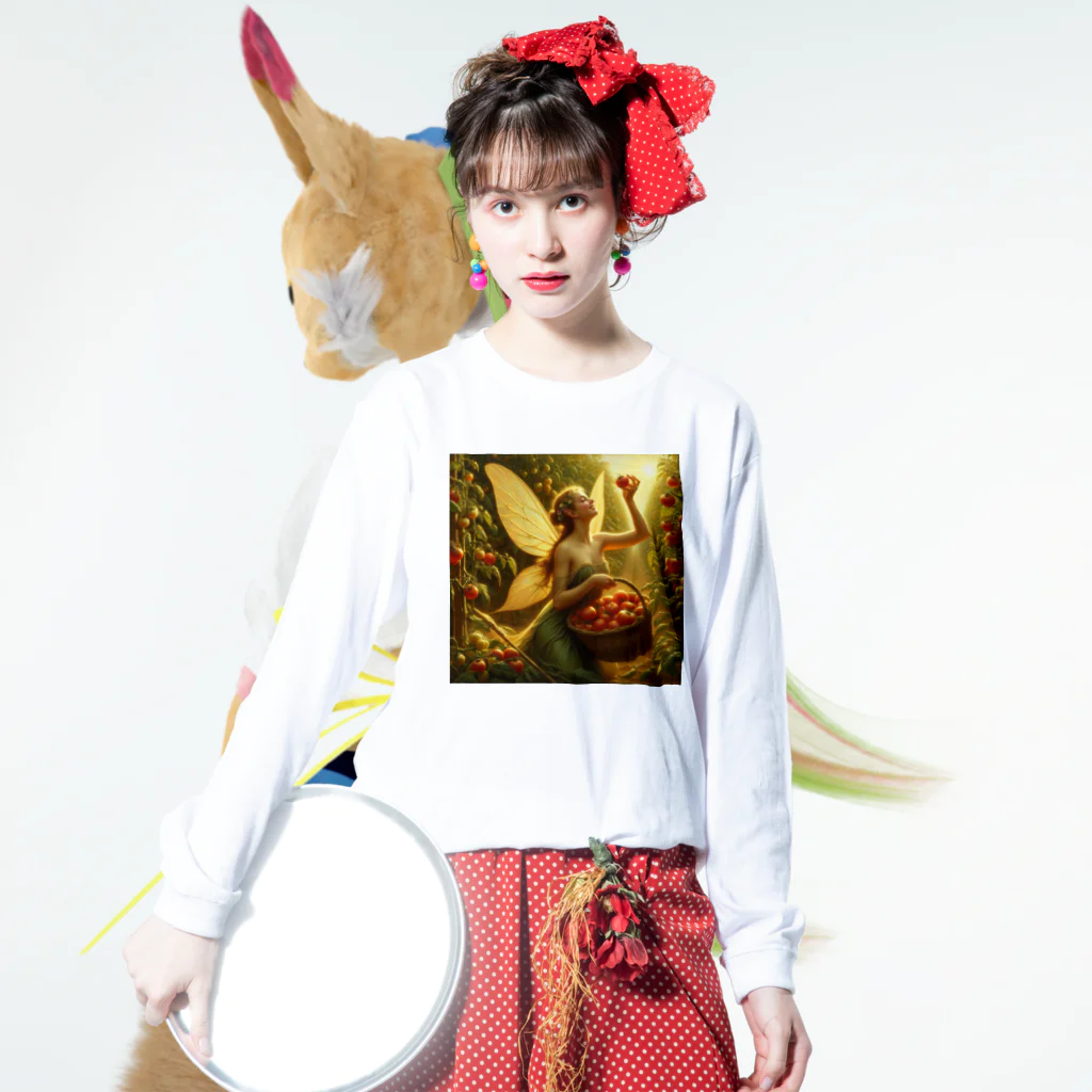 かるるんショップの妖精シリーズ　トマト収穫 Long Sleeve T-Shirt :model wear (front)