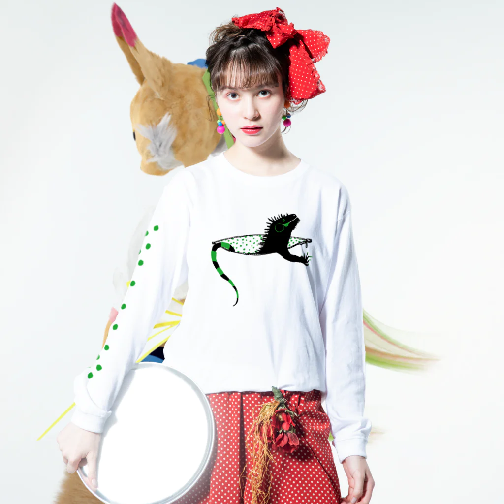 mya-mya=MIYA JUNKO's shop 02のiguana in pocket Long Sleeve T-Shirt :model wear (front)
