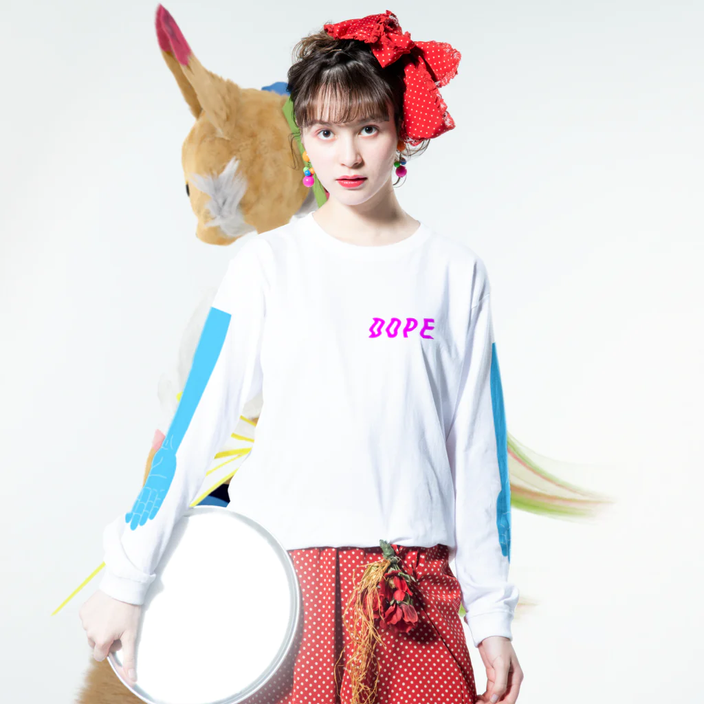 コ八ルのDOPE Long Sleeve T-Shirt :model wear (front)