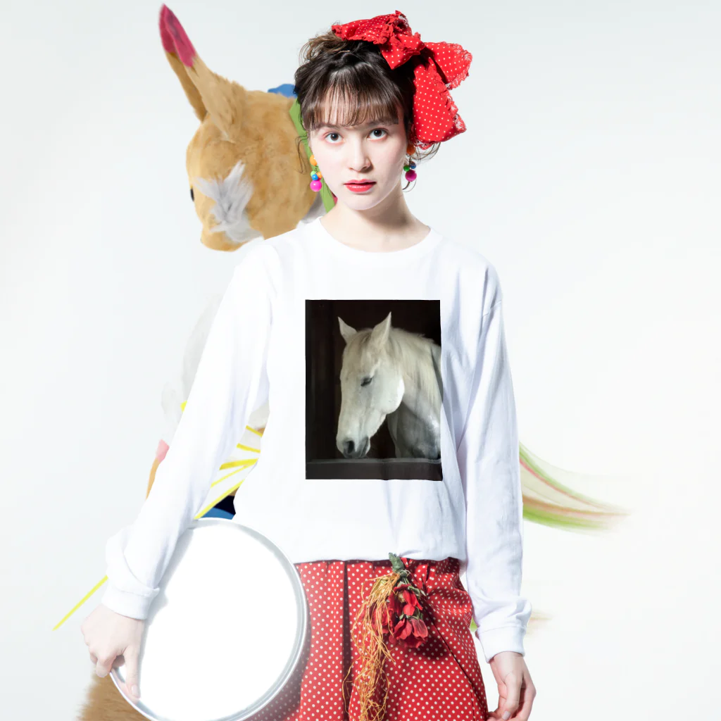 naninaの美しき白馬 Long Sleeve T-Shirt :model wear (front)
