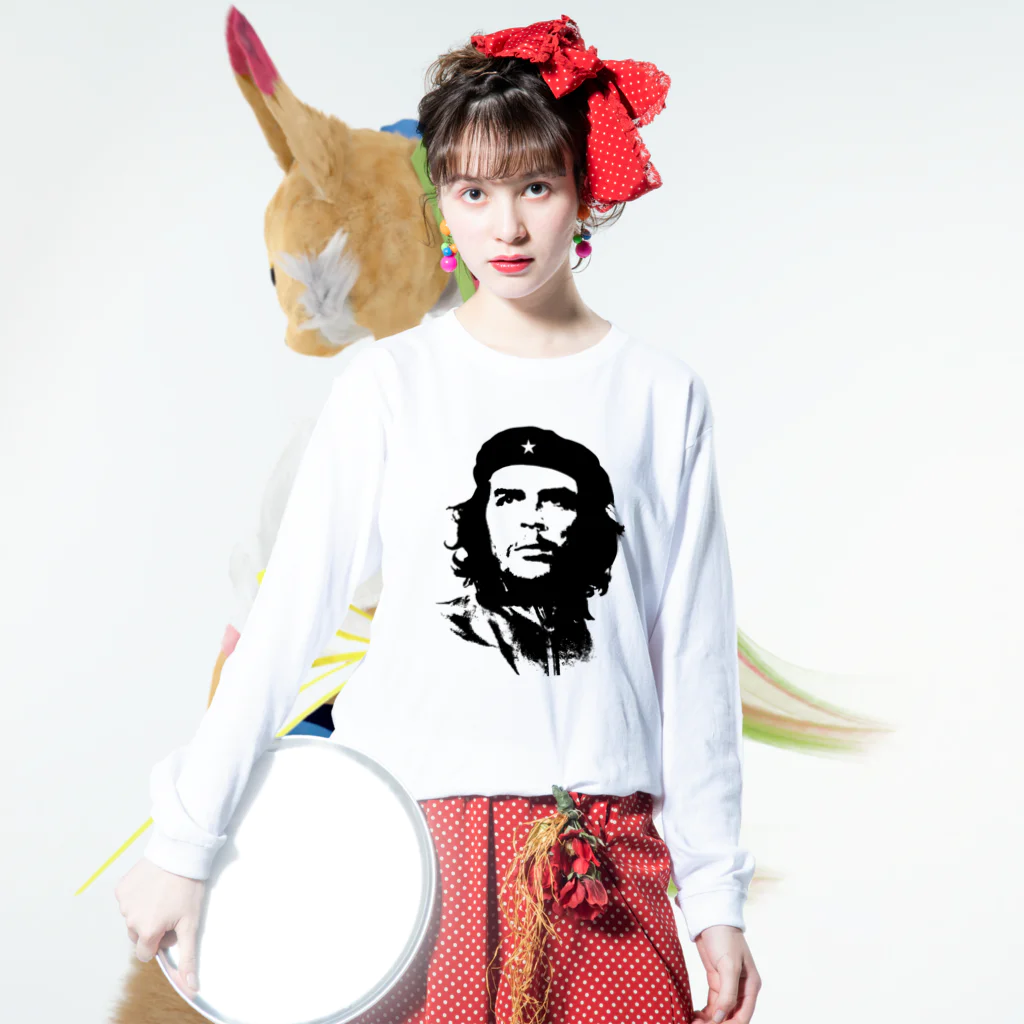 DRIPPEDのCHE GUEVARA-チェ・ゲバラ Long Sleeve T-Shirt :model wear (front)